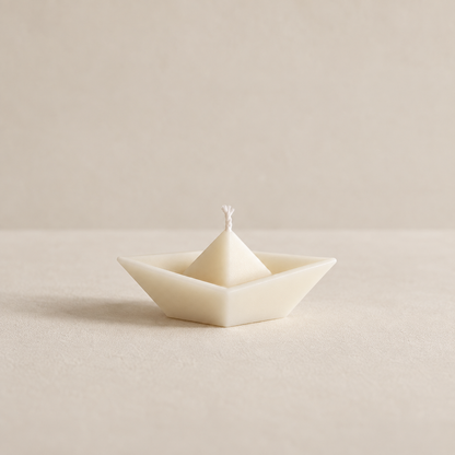 Vela decorativa de soja con forma de barco