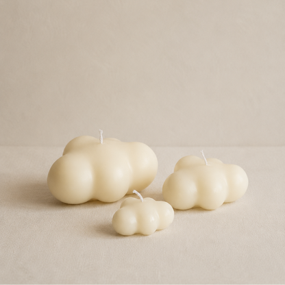Conjunto de tres velas decorativas nube de distintos tamaños